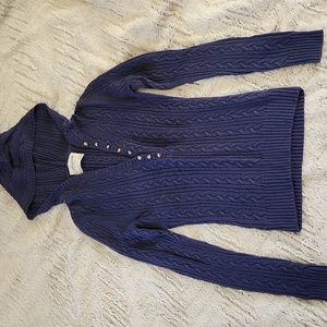 Hooded sweater